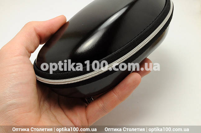 

Глянцевый футляр чехол для солнцезащитных очков. На молнии, Черный