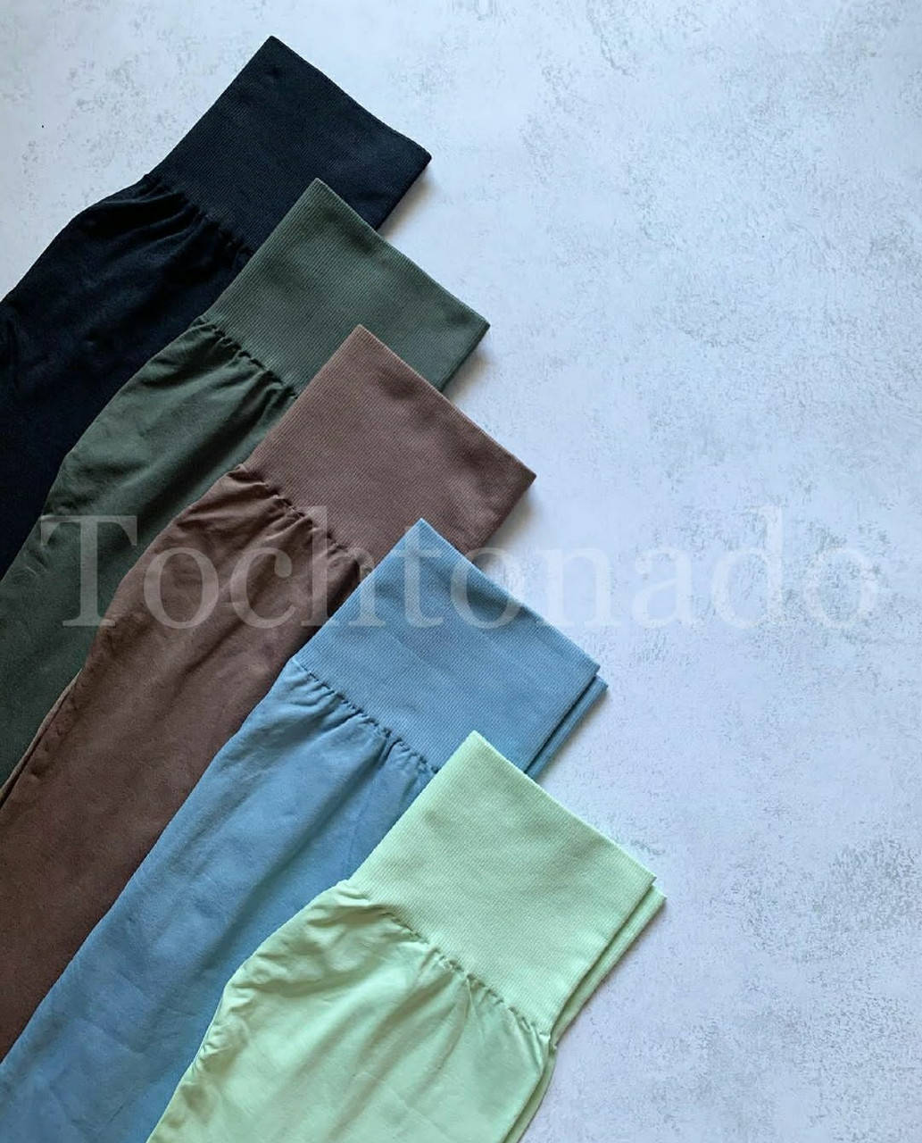 

Бесшовные лосины с широким поясом s/m