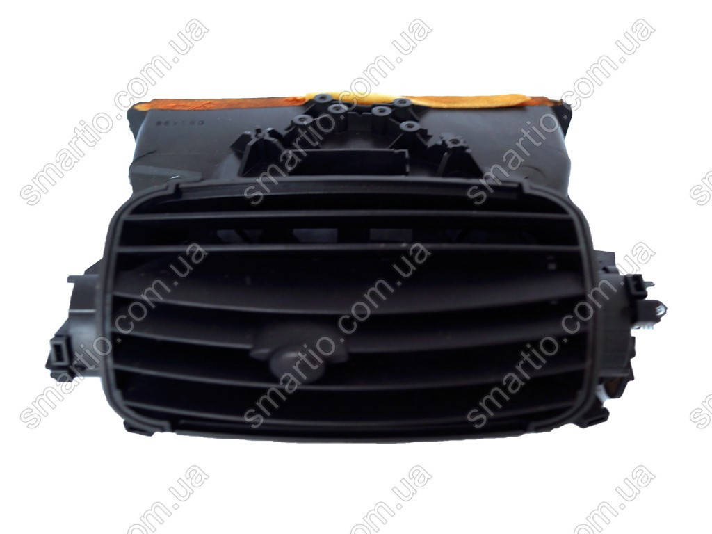 

Дефлектор воздуховода торпедо Смарт Форту 450. Центральный. Q0002800V003000000. Б.У