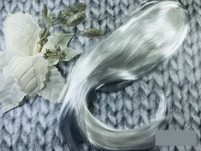 

Парик белый прямой 120 гр.