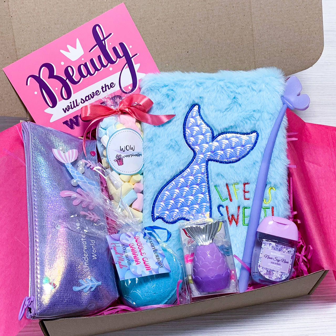 

Подарочный бокс для девочки с канцелярией Wow Boxes «Mermaid Box №2»