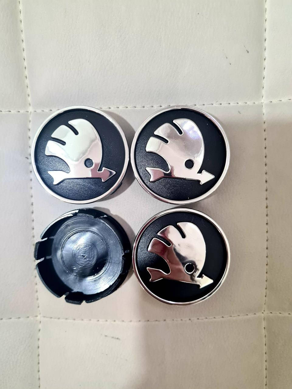 

Колпачки, заглушки на диски Skoda Шкода 60 мм / 56 мм черная нового образца