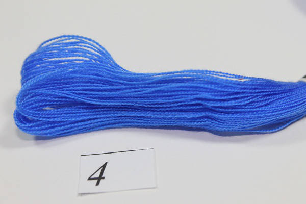 

Акриловая нить для вышивания (тонкая) 31м.:4 (305)