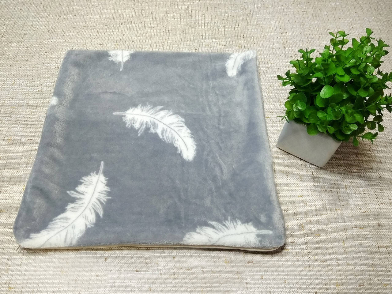 

Наволочка из микрофибры 40х40см. на молнии