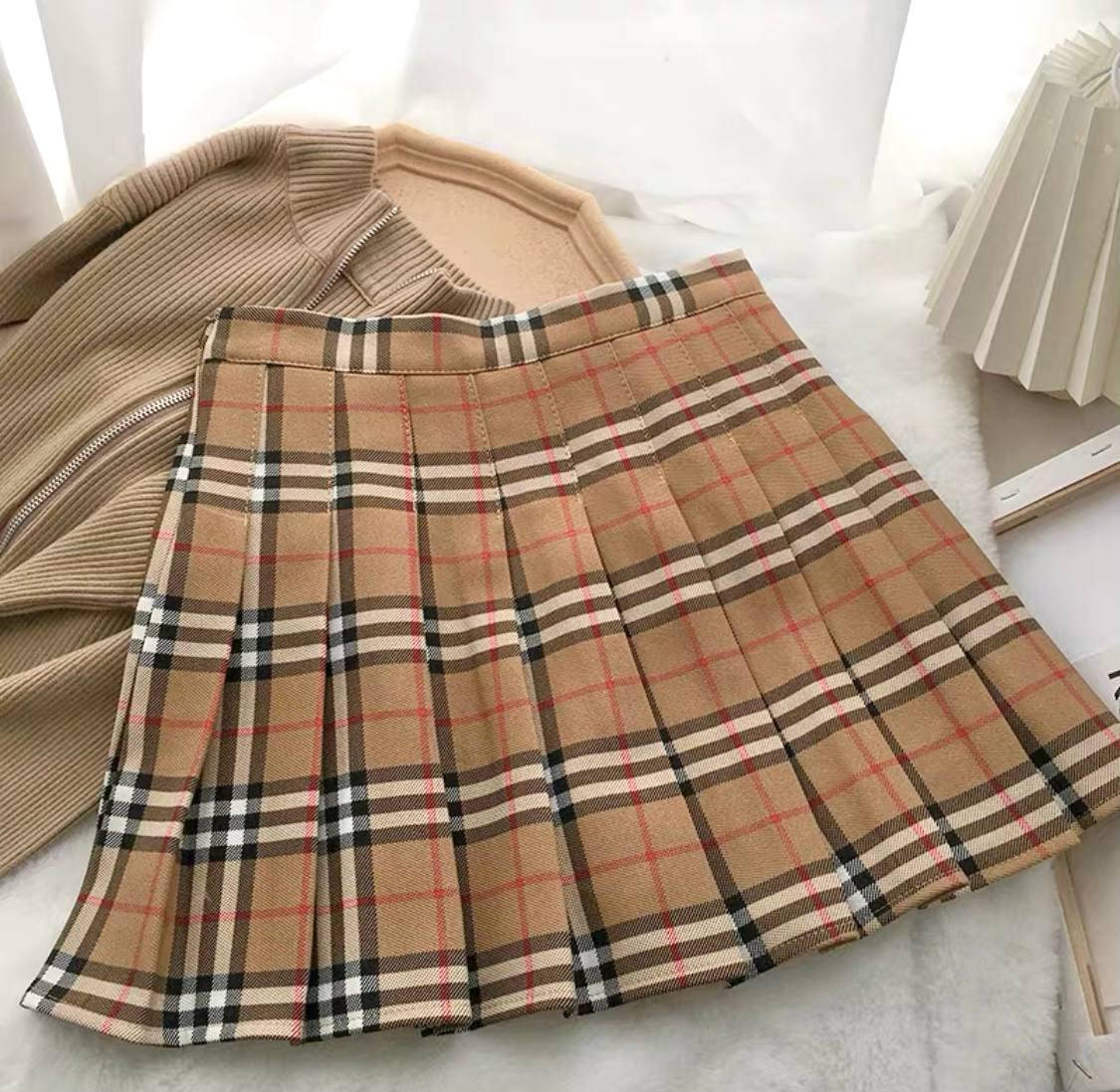 

Юбка плиссе в клеточку, подкладка шортиками, Коричневый