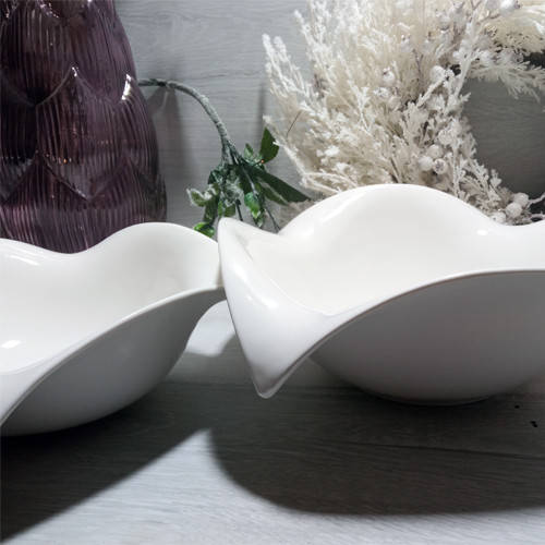 

Фигурный салатник из белого фарфора 18 см 550 мл Blanc, Белый