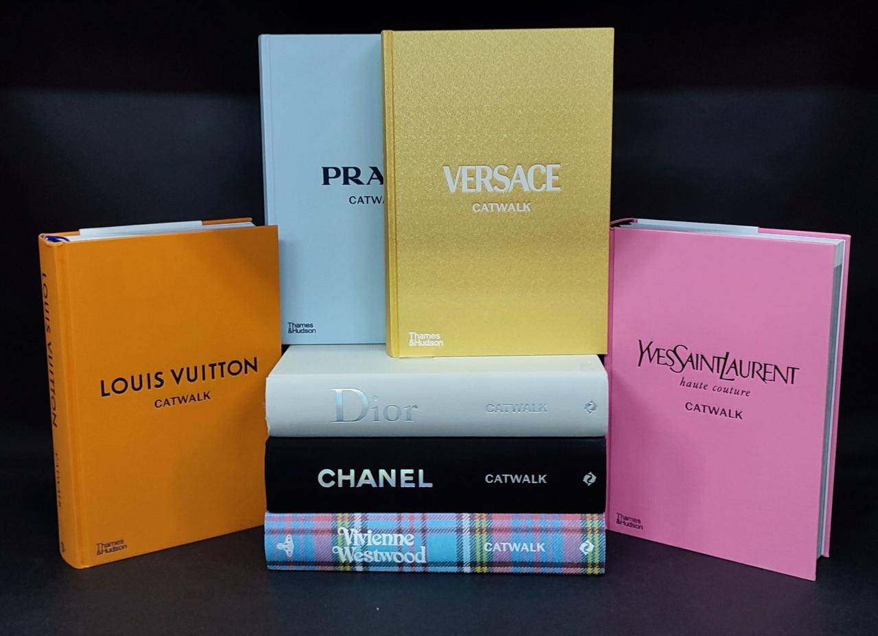 

Catwalk: The Complete Collections (7 books). Коллекция Подиум от самых известных модельеров мира