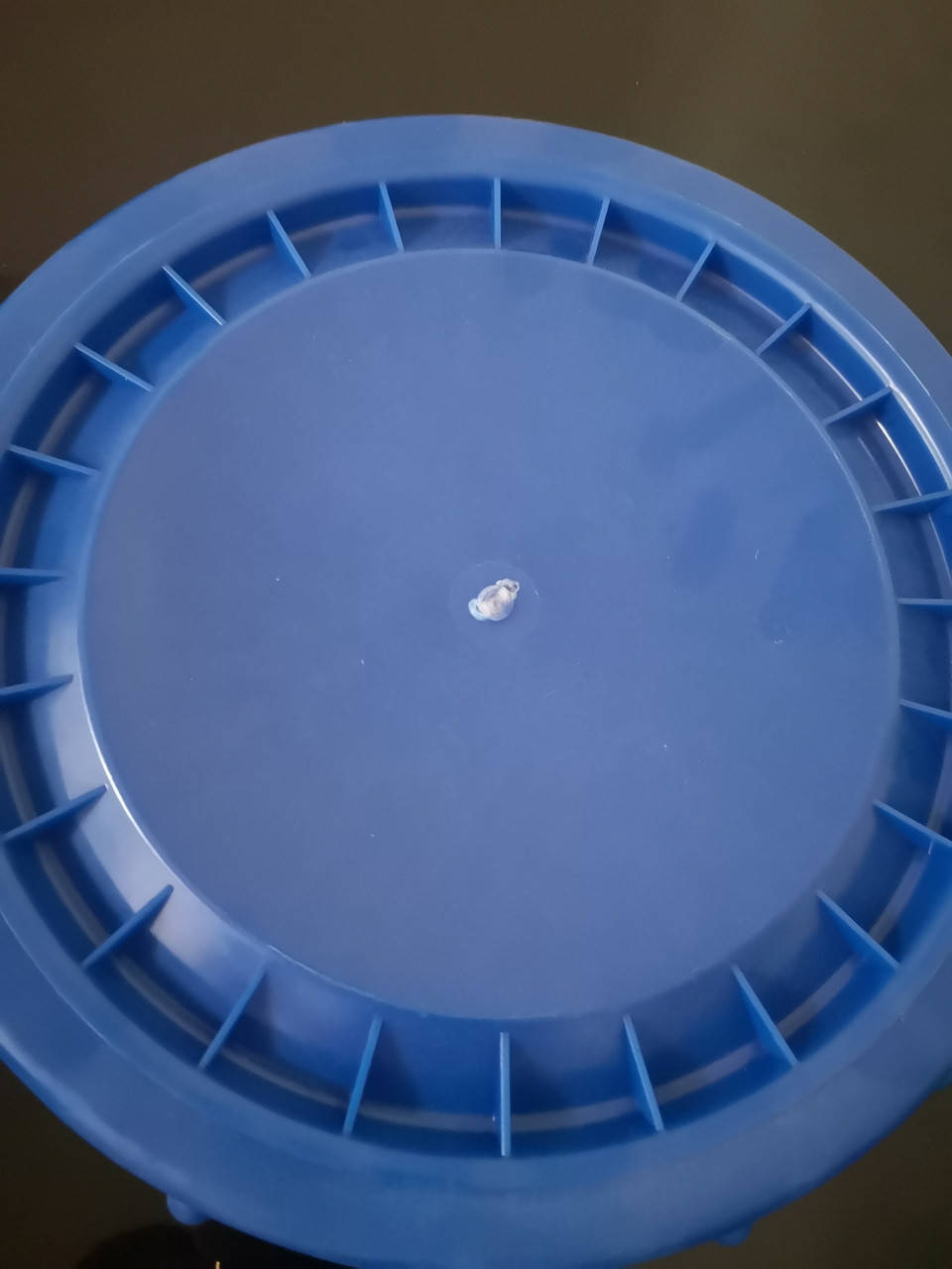 

Крышка пластмассовая для пищевых бочек (20л-60л)