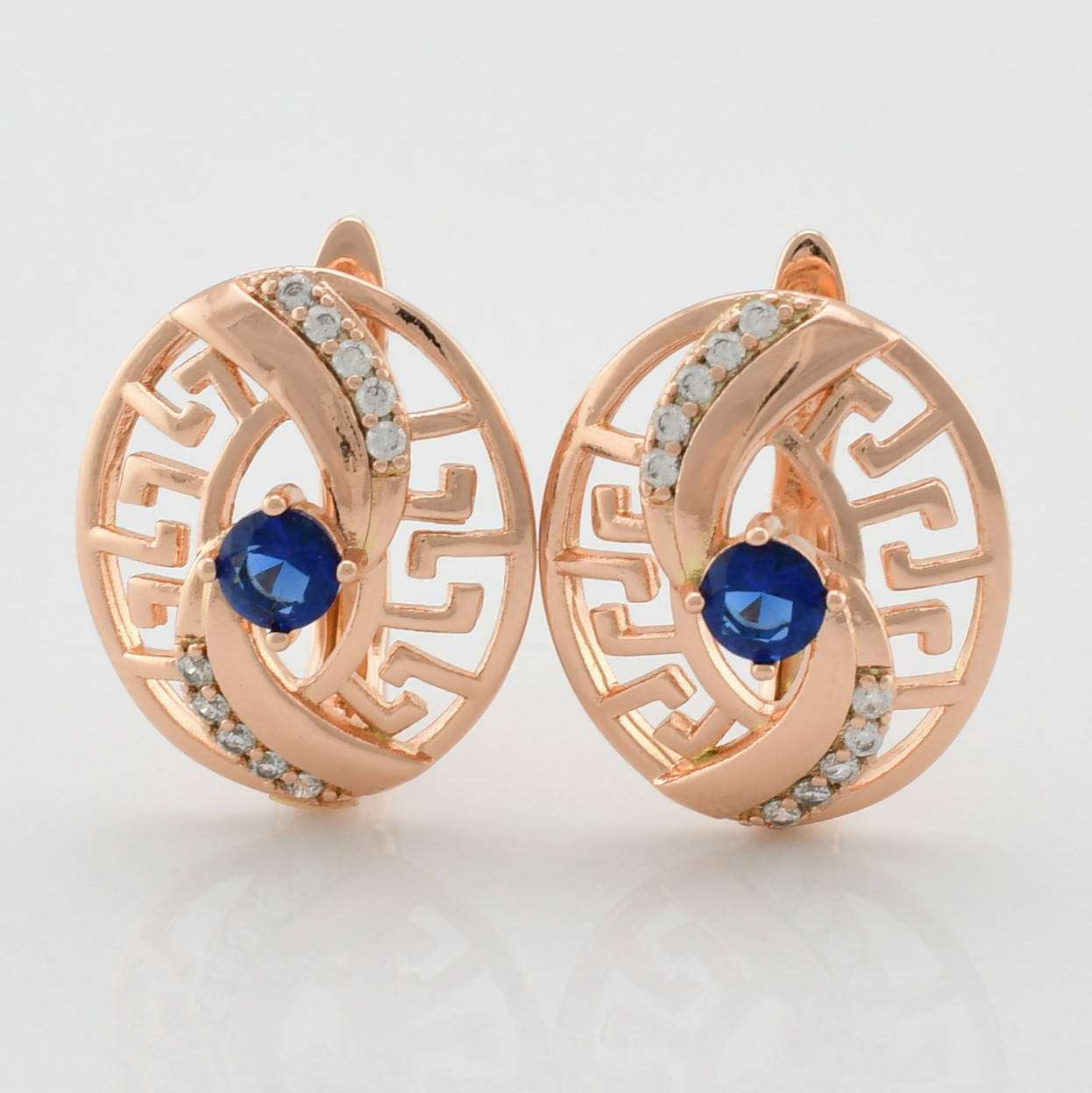 

Серьги Xuping Афродита 25760 размер 17х15 мм вес 4.0 г синие фианиты позолота РО