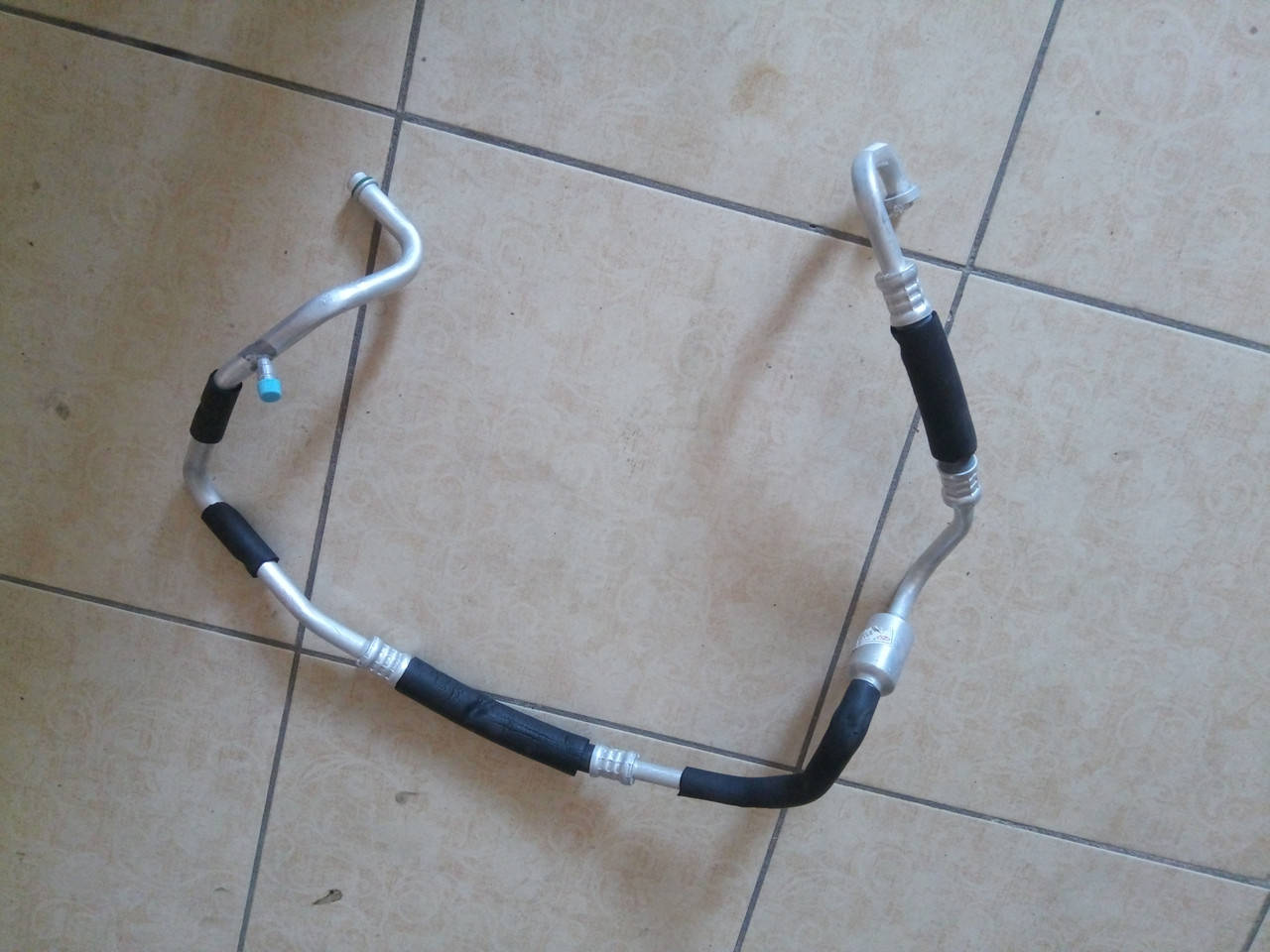 

Трубка кондиционера AMULET металл. A15-8108030 (шт.)