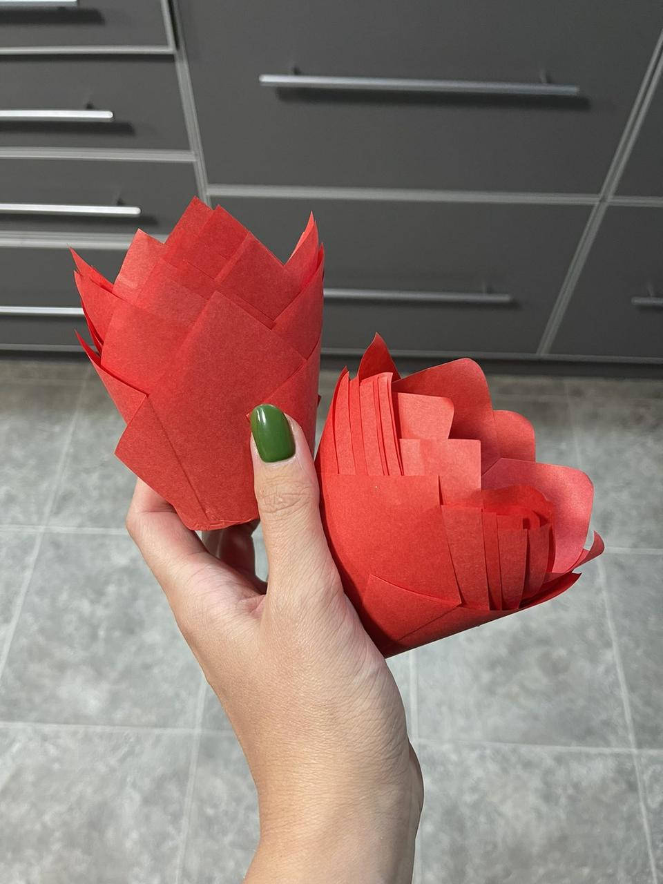 

Бумажная форма для капкейков ТЮЛЬПАН красные (10шт)