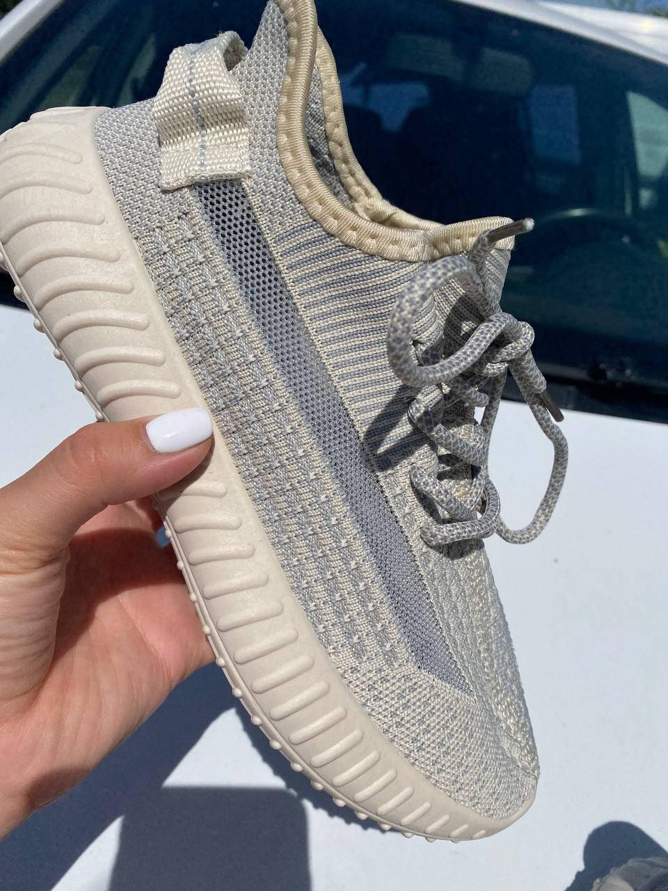 

КРОССОВКИ ЖЕНСКИЕ БЕЖЕВЫЕ ADIDAS YEEZY BOOST,бежевые, Бежевый