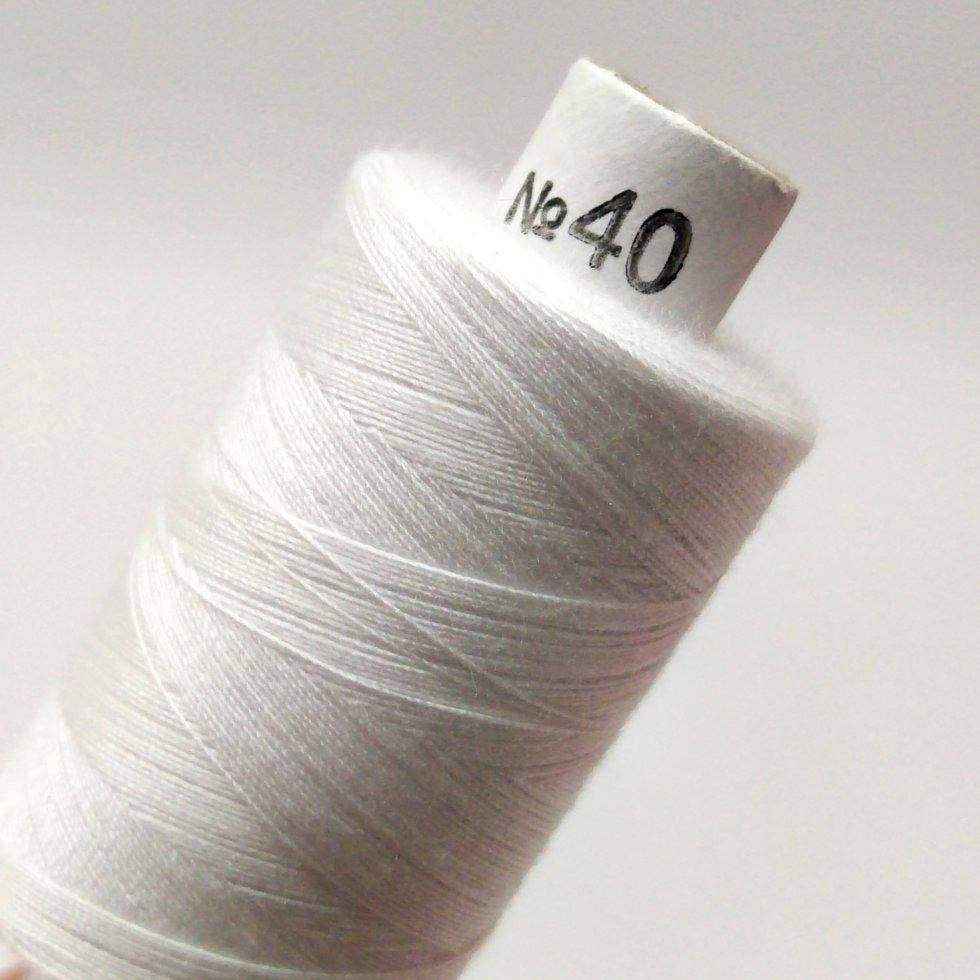 

Белая нитка 40/2 100 полиэстер 400м (УТОС-Б-02), Белый