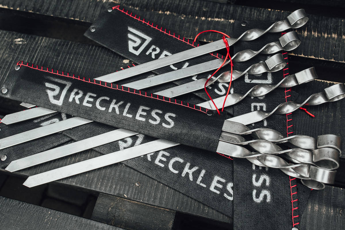 

Шампура для люля широкие 560*20*3 мм, комплект 8 шт в колчане Reckless