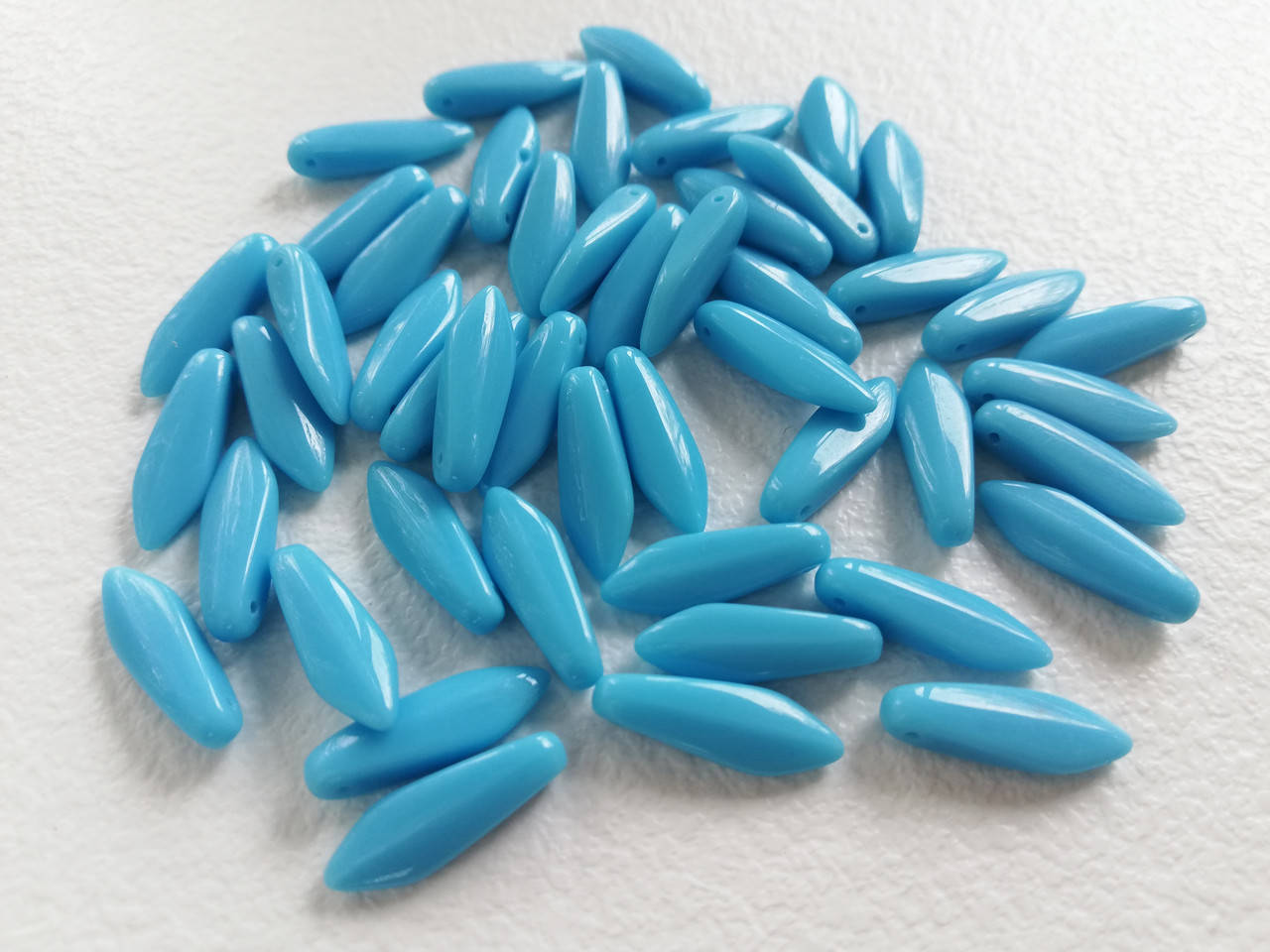 

Чеські намистини Glass Daggers 5 x 16 mm (1 отвір) Turquoise