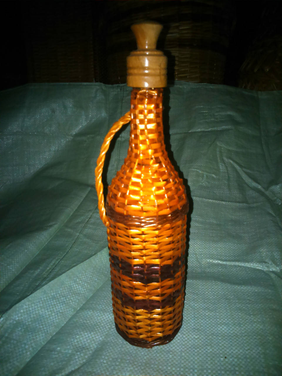 

Бутылка для самогона или вина 0,75 л.