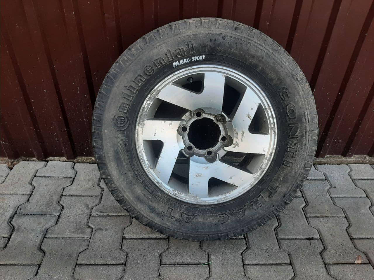 

Диск с шиной 245/70 R16 Mitsubishi Pajero Sport I