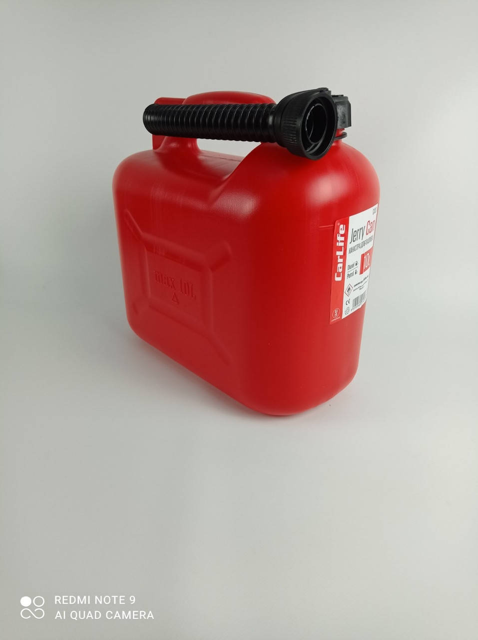 

Канистра пластиковая HDPE 10л с лейкой CARLIFE 155121