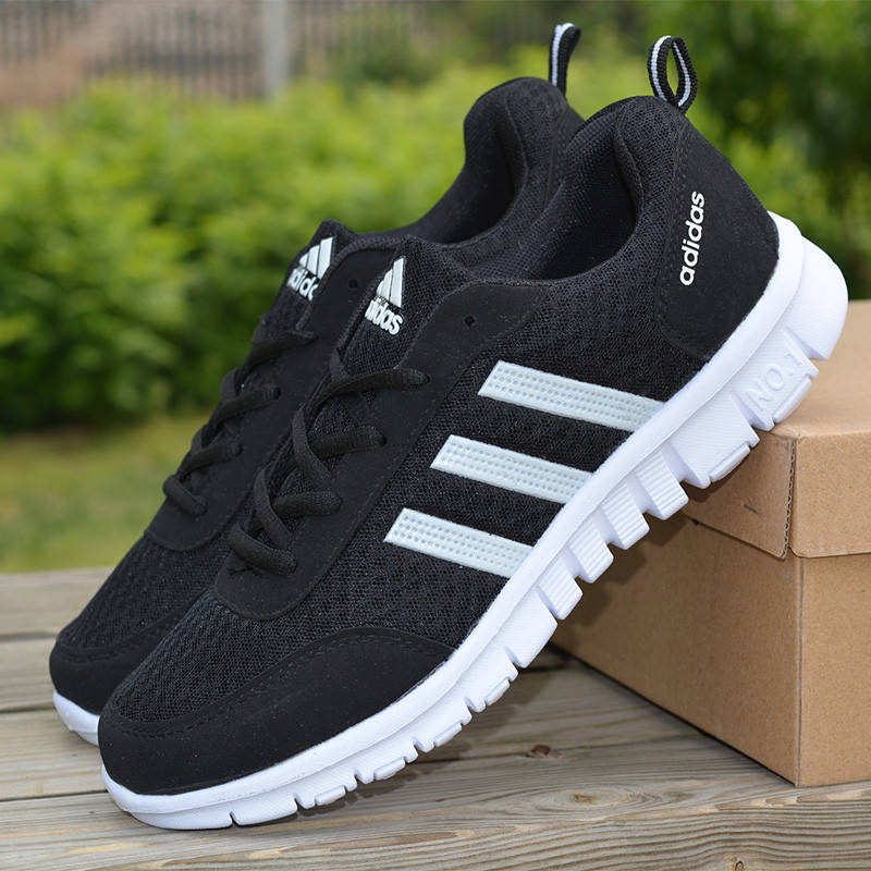 

Кроссовки Adiddas, 45 размер 30см