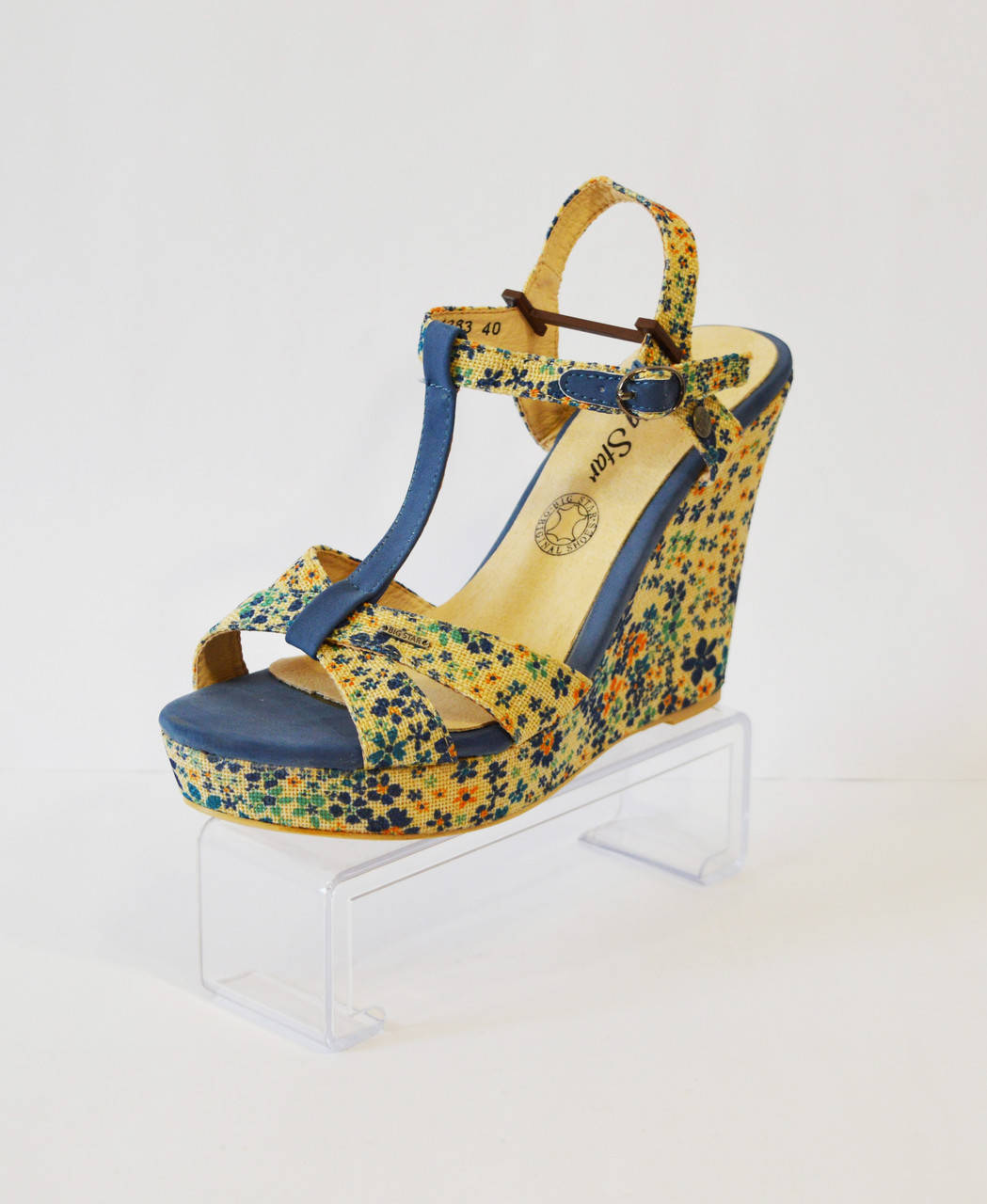 

Текстильные женские босоножки Big Star 40 размер