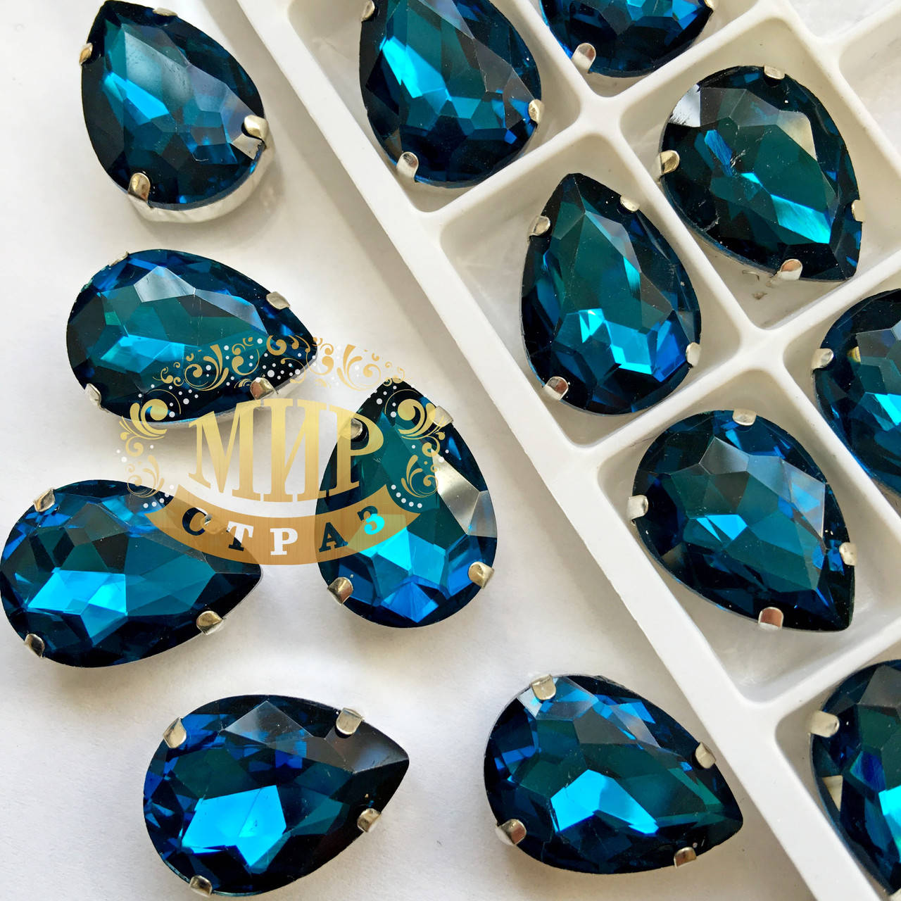 

Cтразы в цапах, Капля, Размер 13x18, Цвет Blue Zircon