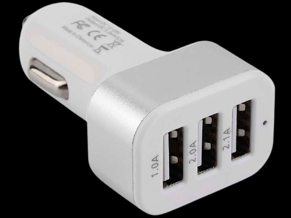 

Автомобильный USB адаптер на 3 кабеля. Серебро