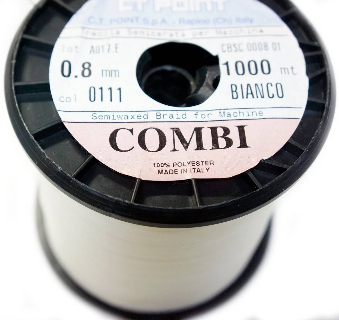 

НИТКА "COMBI"0,8мм воскована (1000 м.) біла BIANCO(0111), Белый