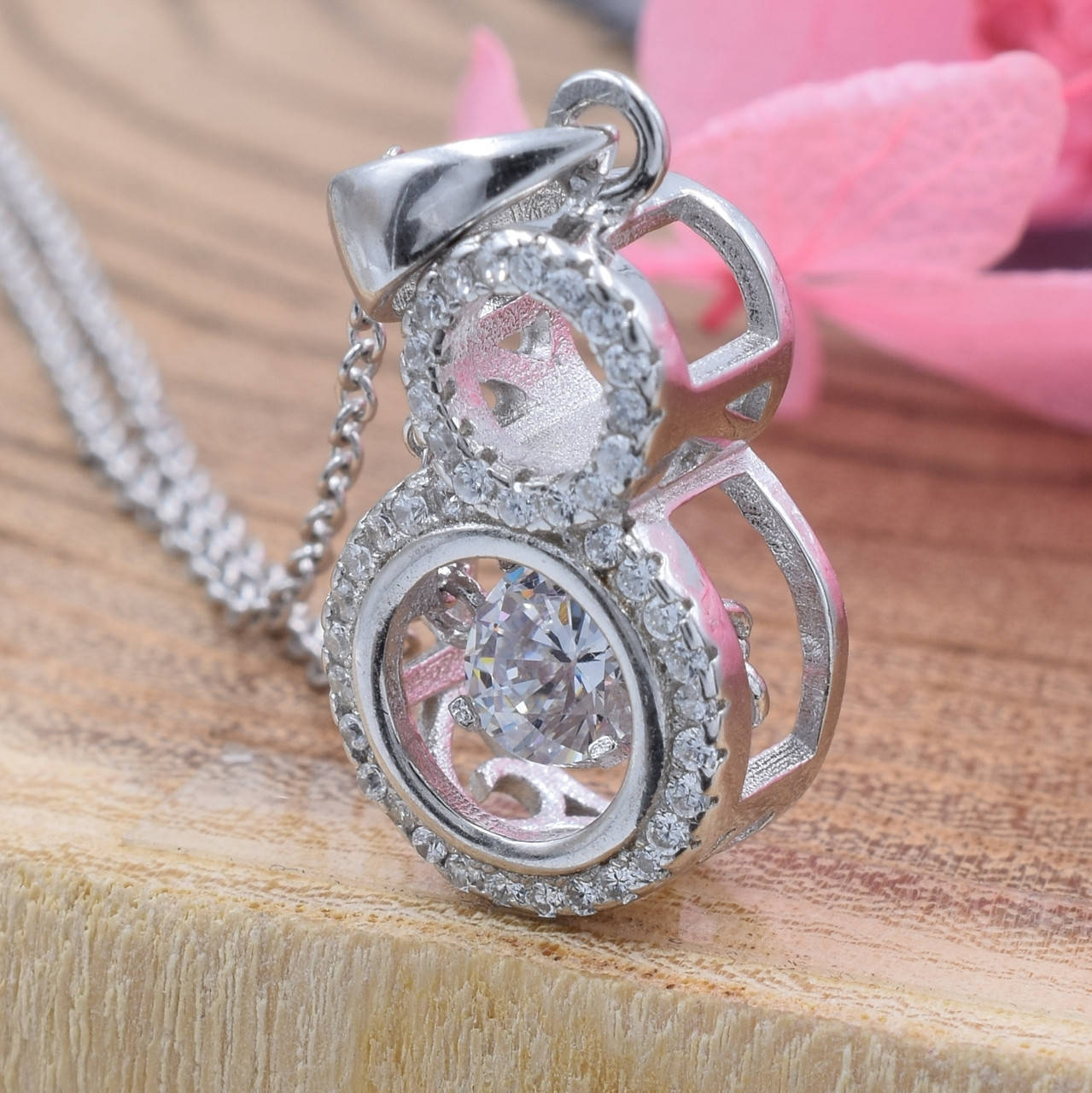 

Серебряный набор цепочка 40+5 см + кулон 25х10 мм вставка белые фианиты вес 4.1 г