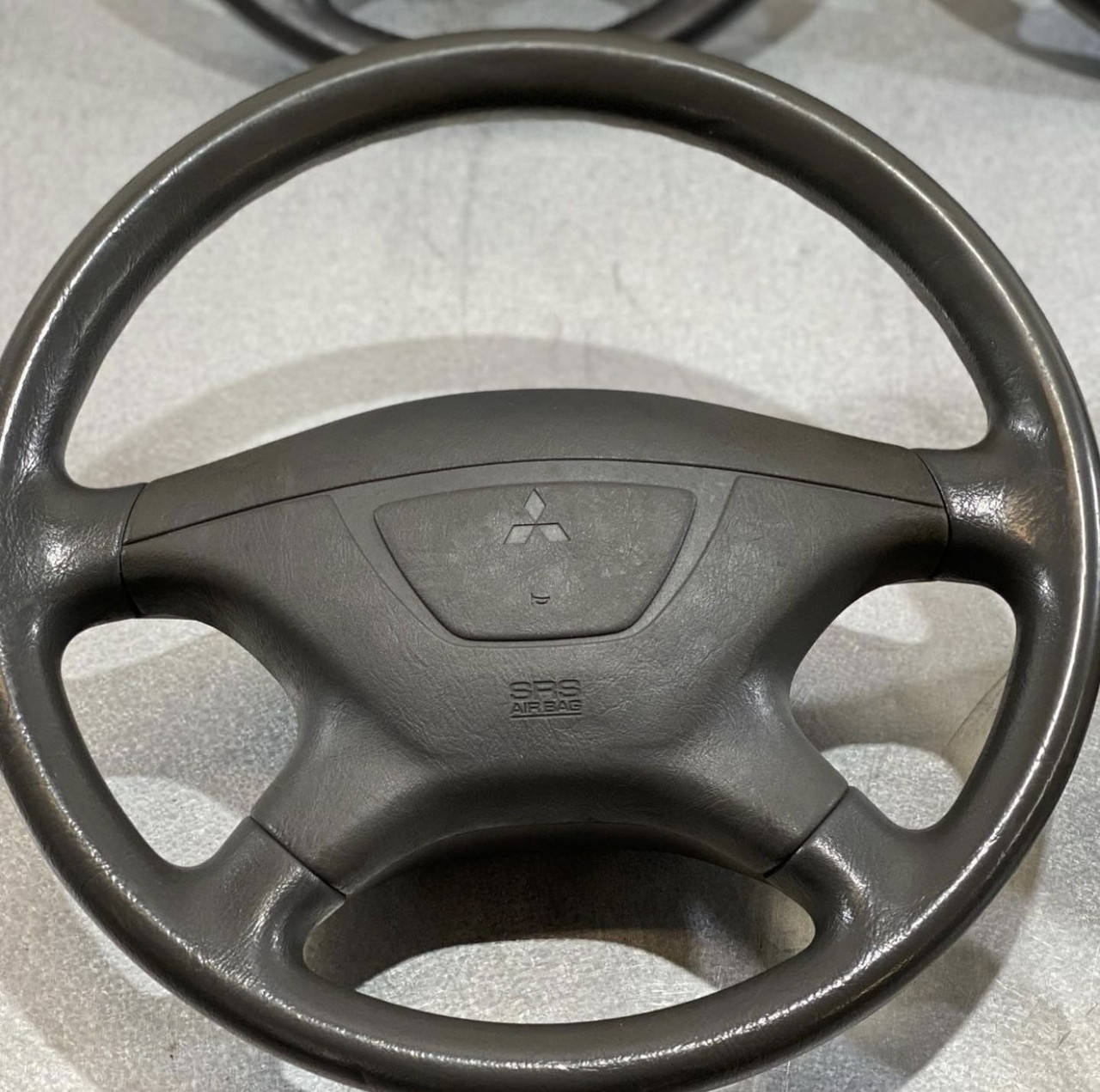 

Руль Баранка Mitsubishi Pajero Sport 1 K90 1997-2008