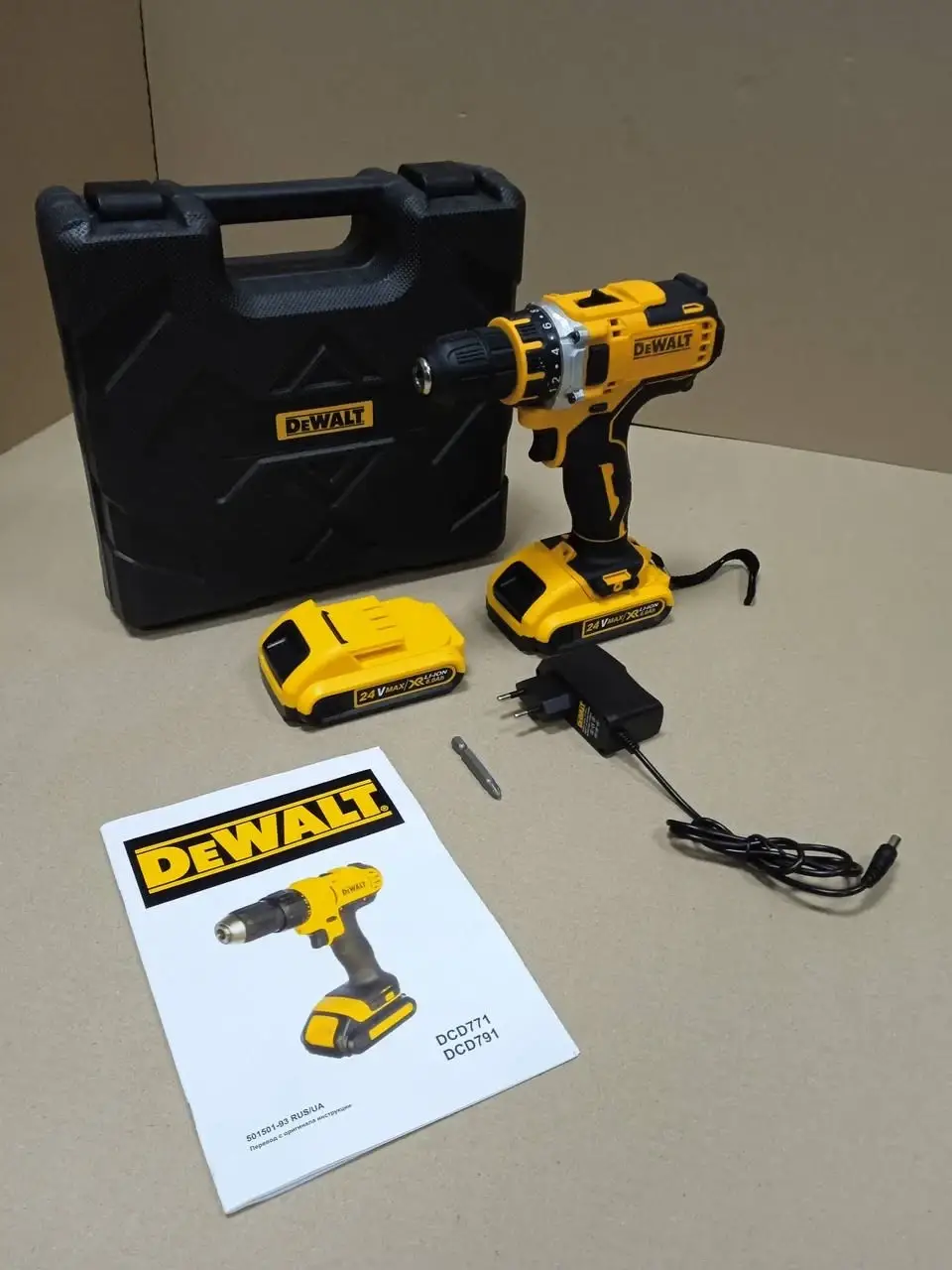 

Аккумуляторный шуруповерт DeWALT 791 (24 В / 5 Ач) шуруповерт девольт