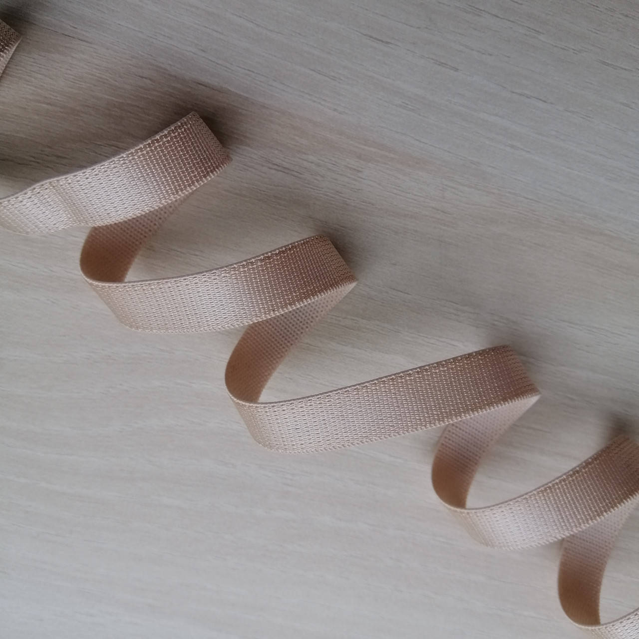 

Резинка бретельна 1см, бежева, Бежевый