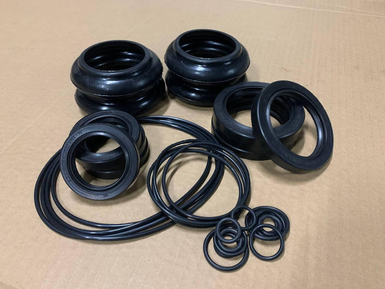 

Ремкомлект переднего ведущего моста (с чехлами) Т-40 (пр-во МПИ-АГРО)