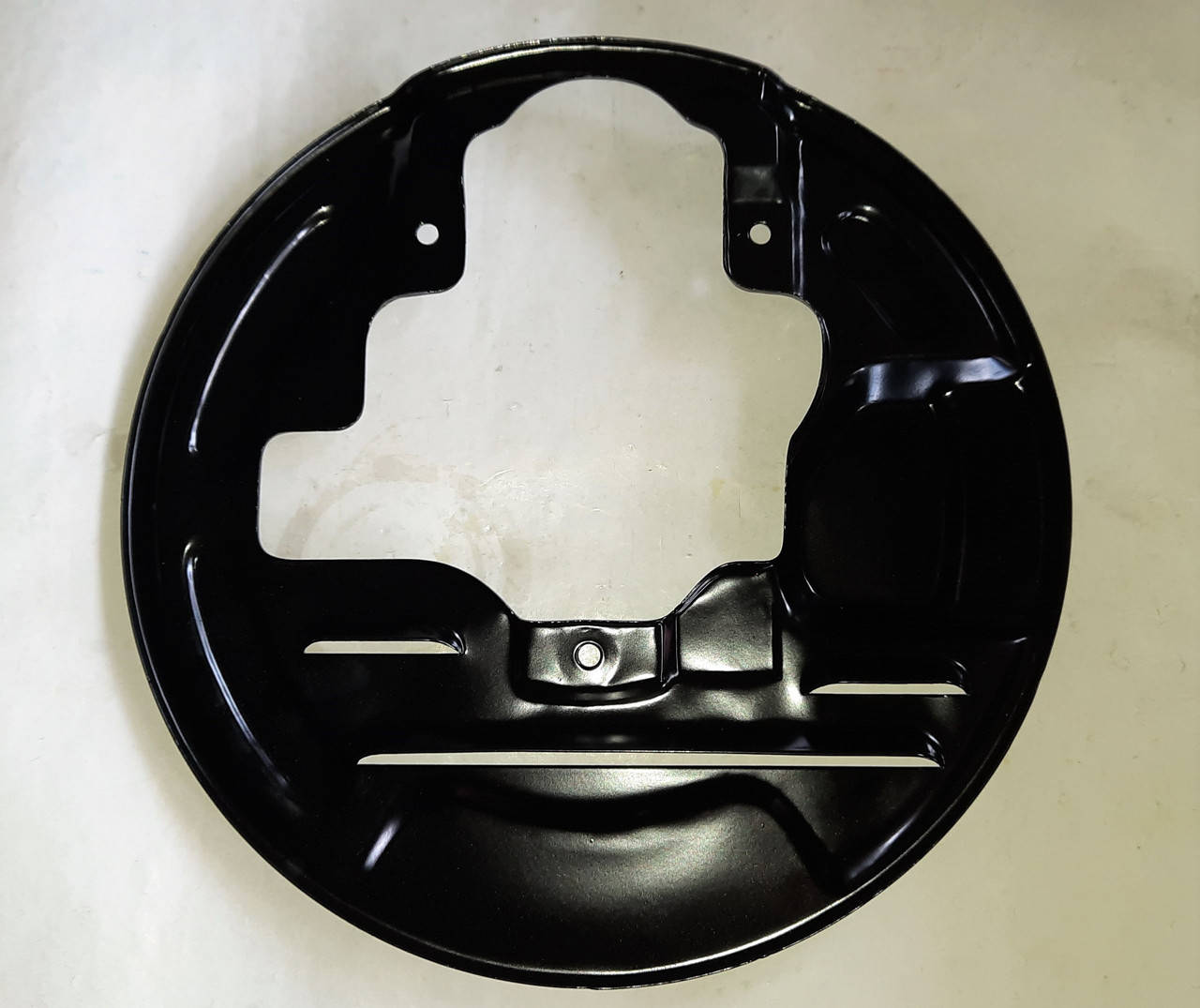 

Щиток переднего тормоза правый Заз 1102-1105,Таврия ,Славута АвтоЗАЗ