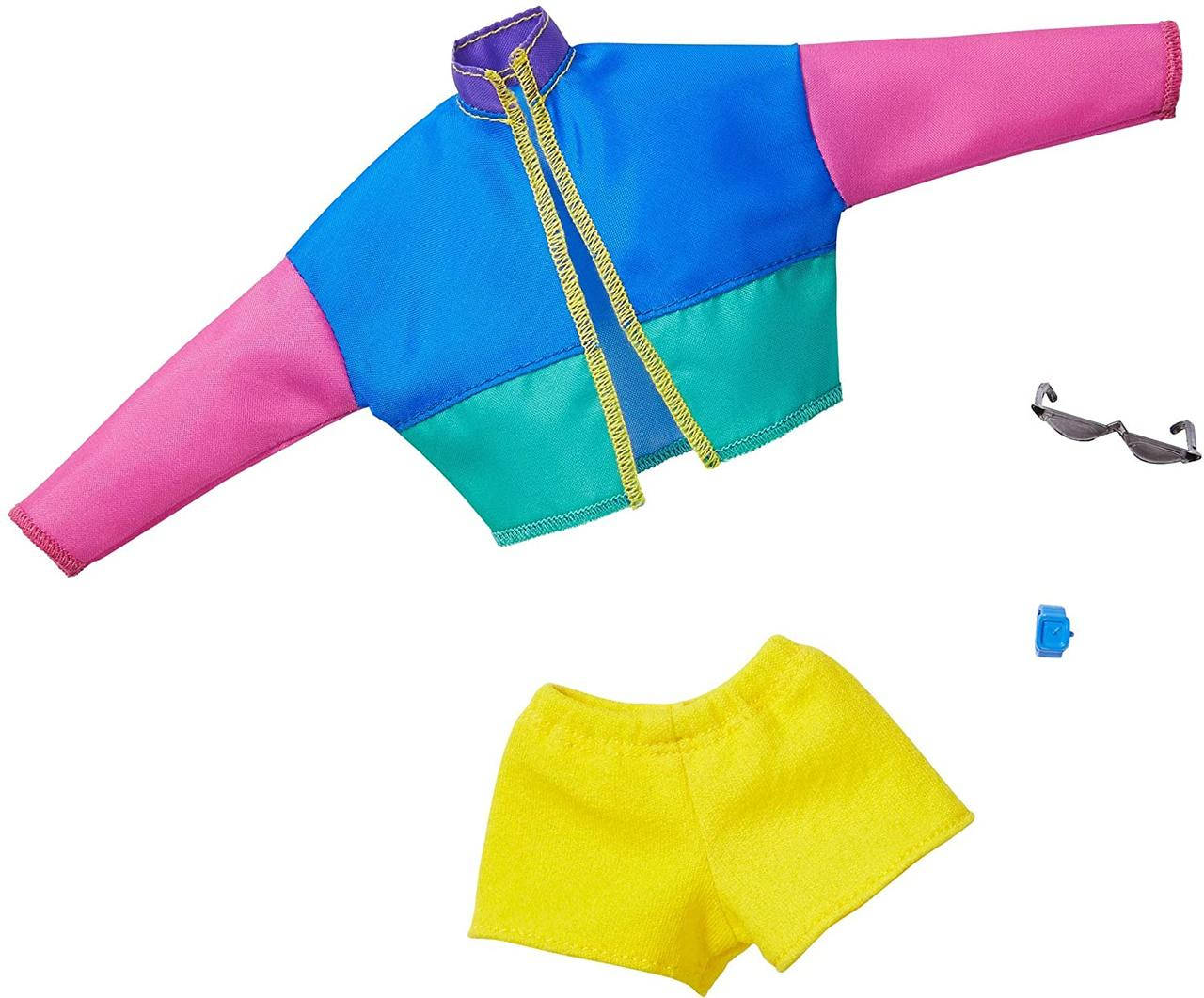 

Одежда для кукол Барби Barbie Color Block Jacket & Yellow Shorts Fashion Pack GHW88