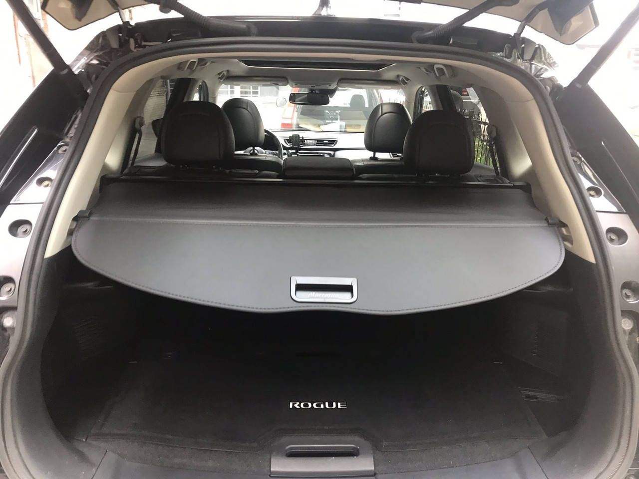 

Новая шторка багажника Nissan Rogue 2014-2020 X-trail ролета полка