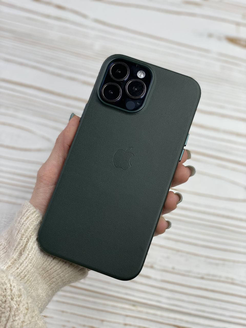 

Кожаный чехол Apple Leather Case with MagSafe для iPhone 13 Pro Sequoia Green