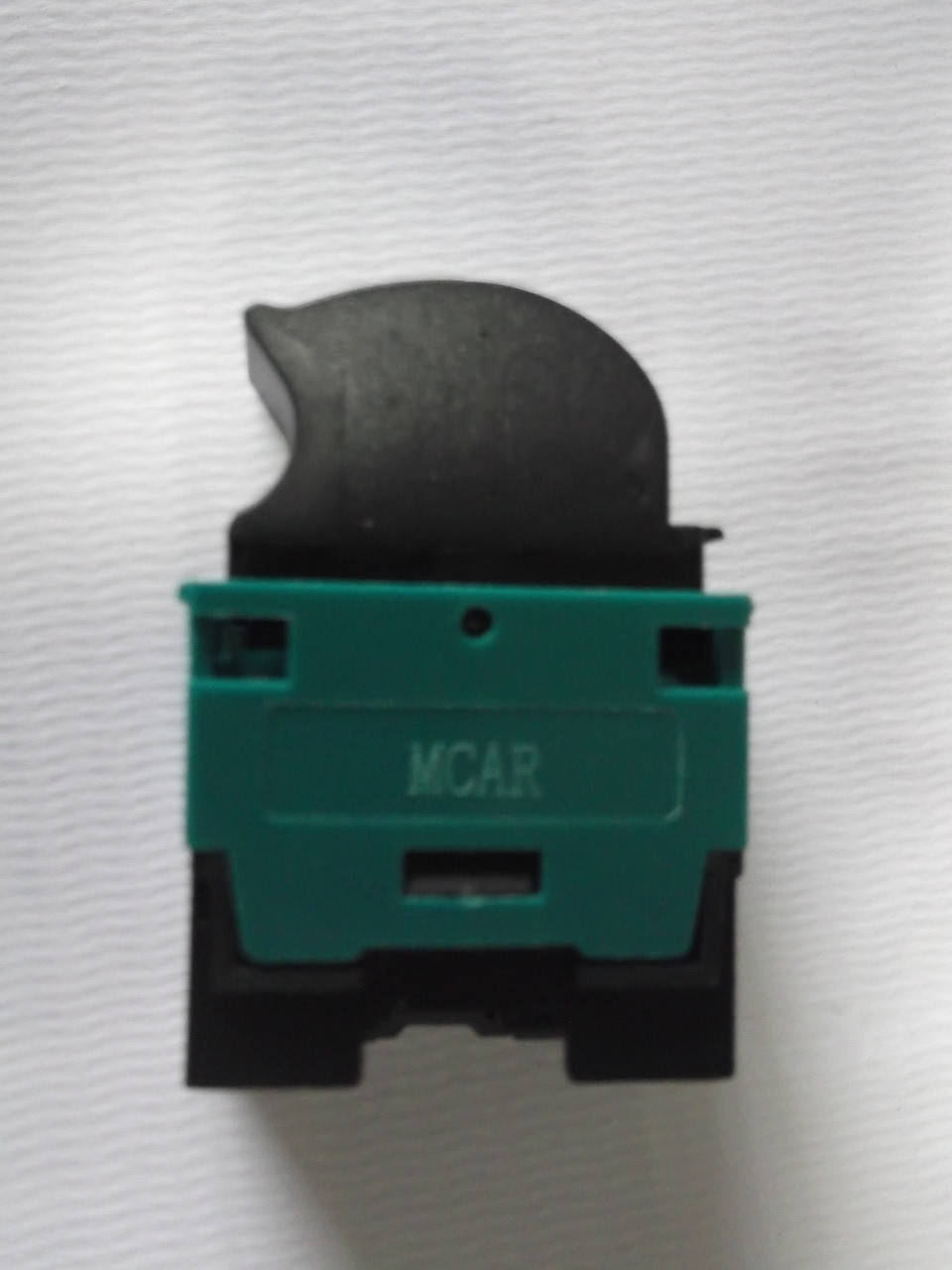 

Кнопка стеклоподъемника на левых дверях правая DOBLO 05-г.в. черно-зеленая