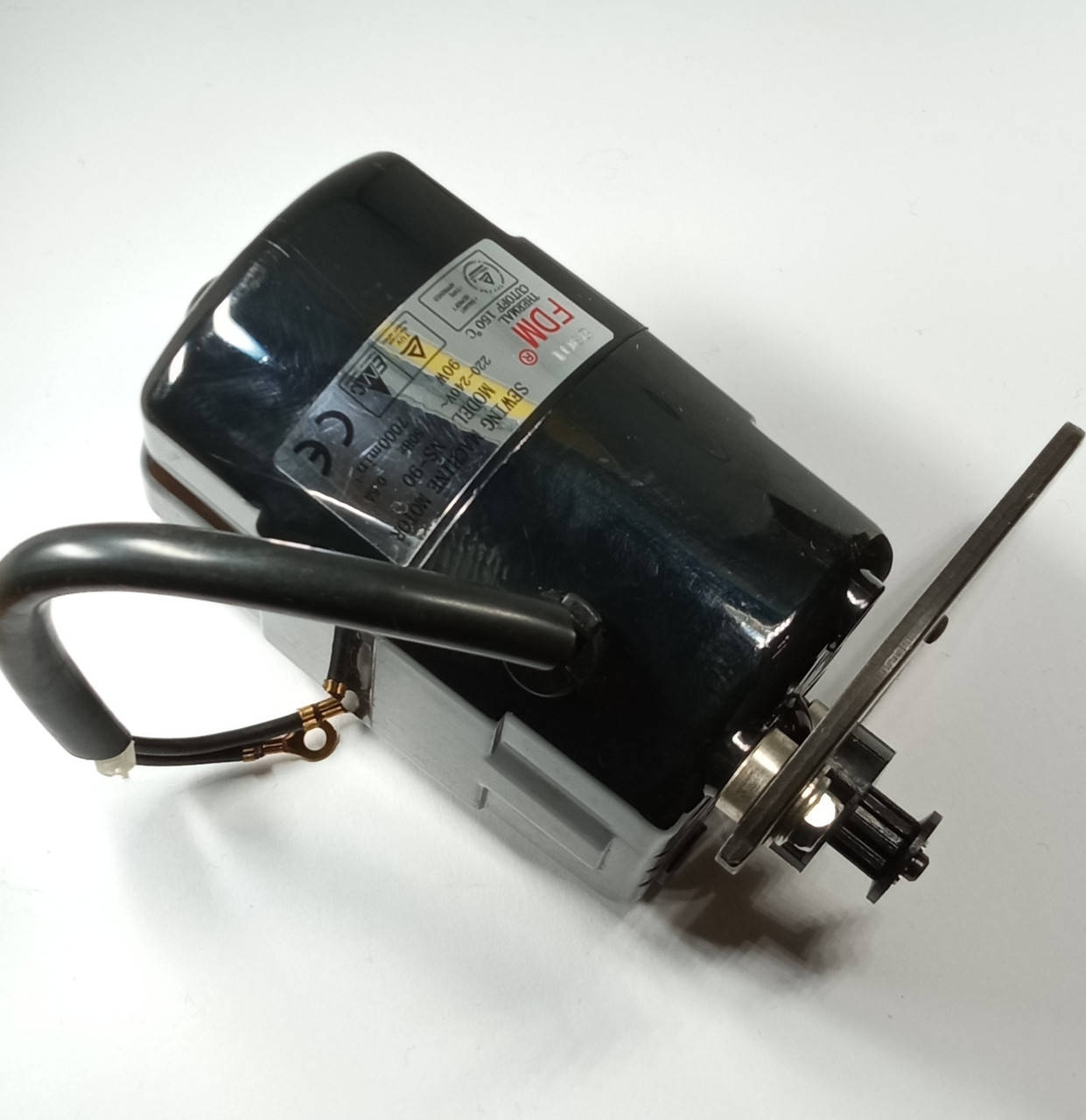 

Мотор на оверлок Toyota. Оригинал