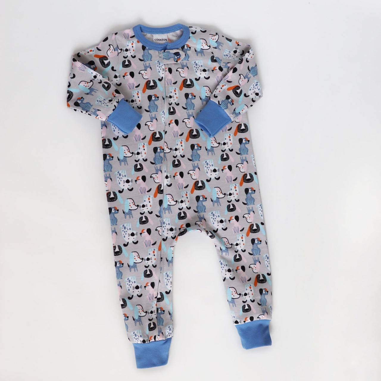 

Человек с начесом с открытыми ножками на молнии собачки Coolton 86