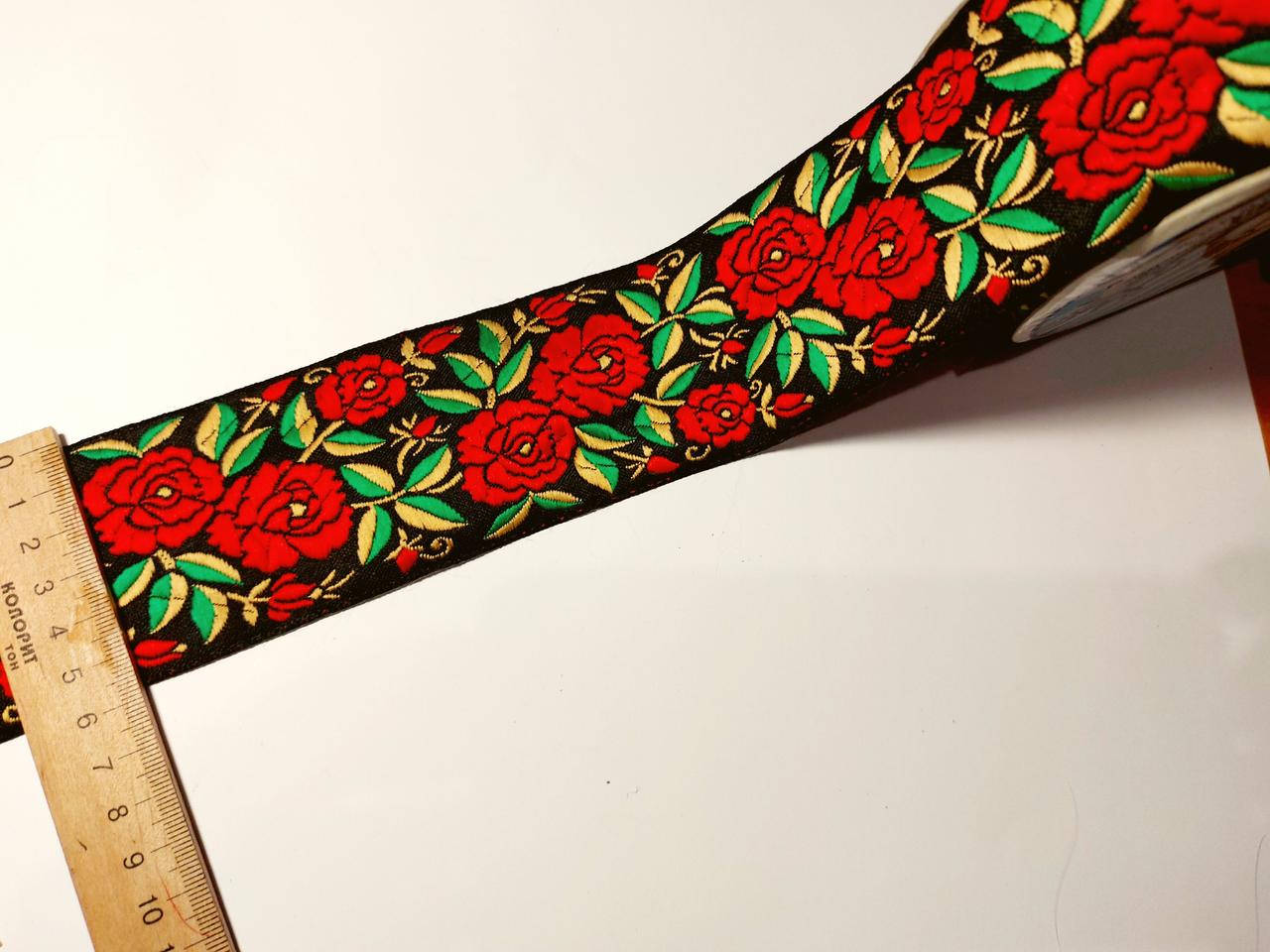 

Тесьма с орнаментом с вышивкой, "Красные цветы на черном" 6 см. На метраж, Красный