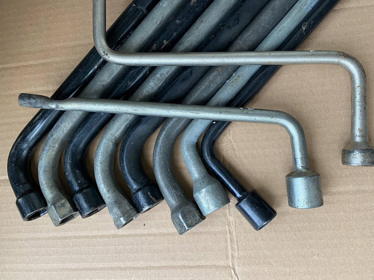 

Ключ колесный (балонный) Ford Focus 2 новый 2004-2011 (Форд Фокус)