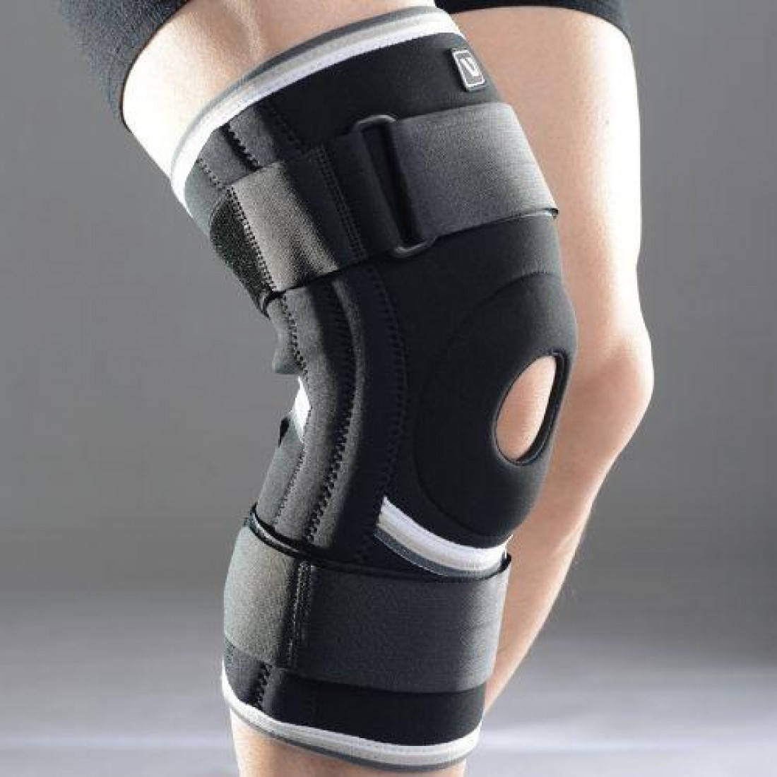 

Наколенник спортивный - фиксатор коленного сустава Liveup KNEE SUPPORTS (LS5762)