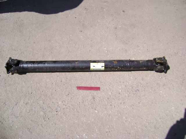 

Вал карданный переднего/заднего моста 66-2201010-03 ГАЗ-66 (L=1135mm, фланец 4 отверстия) СССР