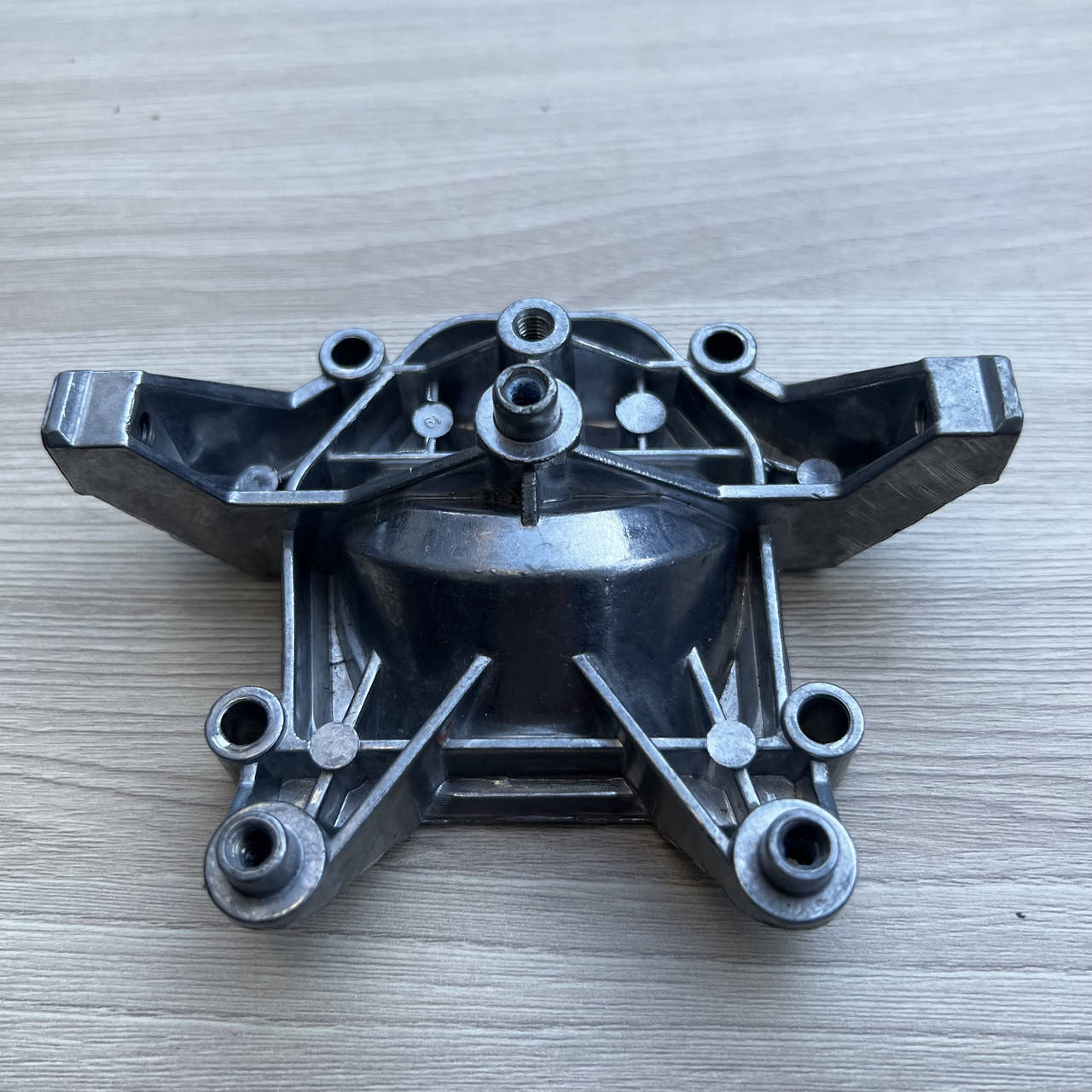 

Поддон для мотокосы Oleo Mac Sparta 25,250T,EFCO Stark 25