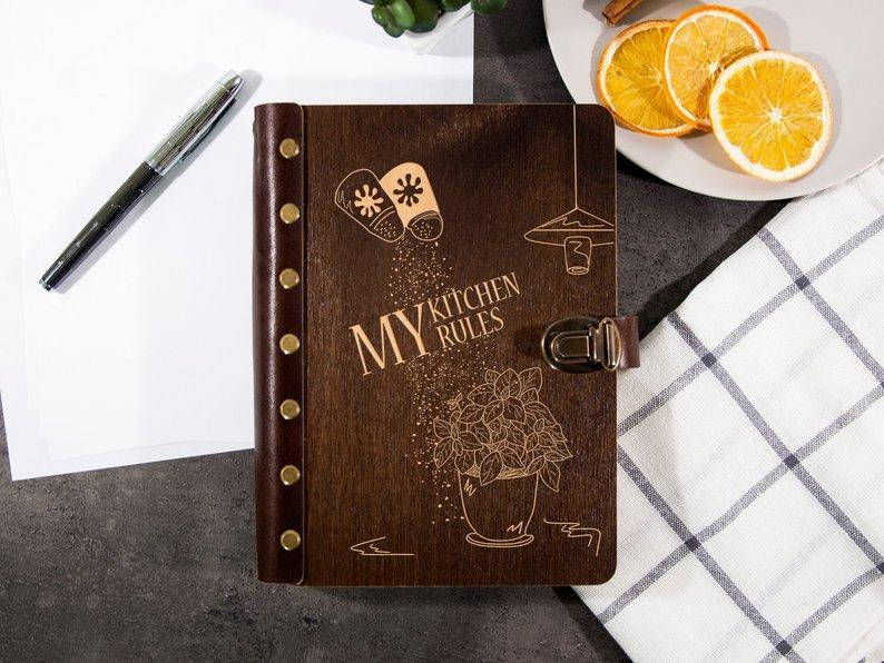 

Деревянная книга для записи кулинарных рецептов «My Kitchen Rules»