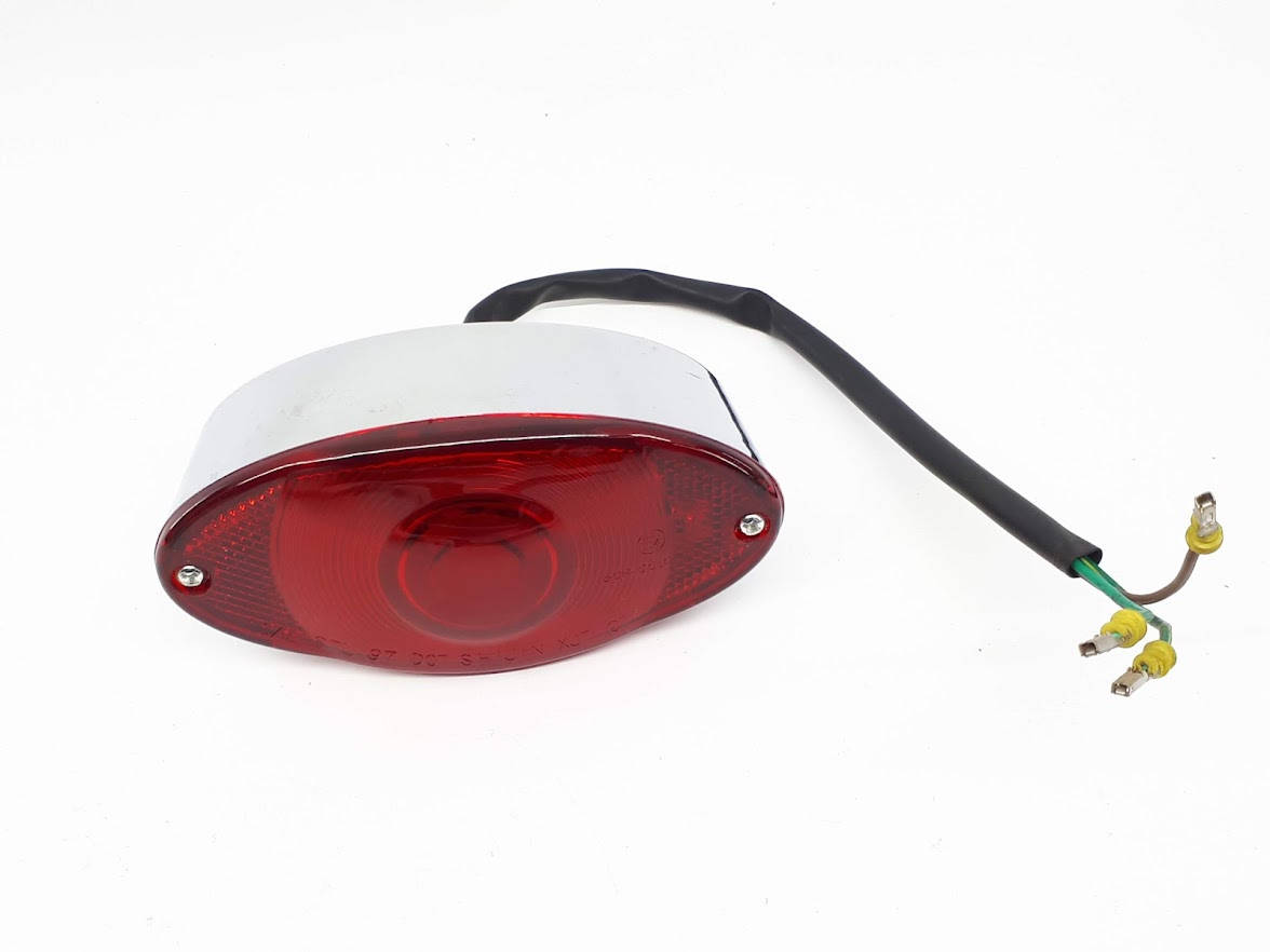 

Задний фонарь стопсигнала для квадроцикла 12V хром