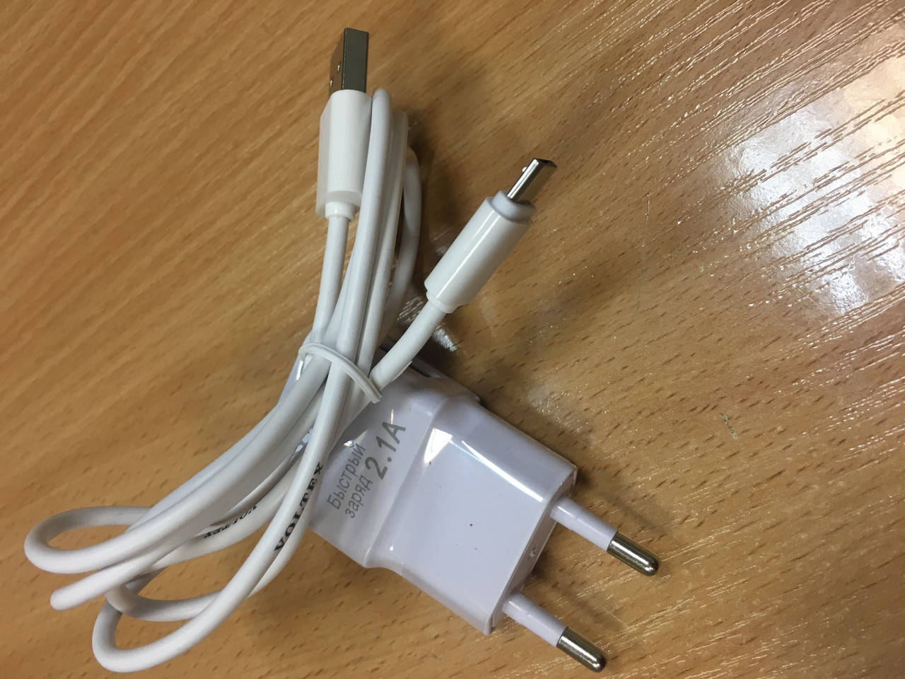 

Зарядный блок + кабель (micro) быстрого заряда 2.1 А