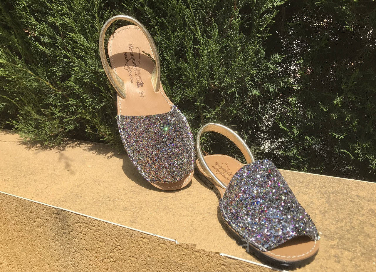 

Яркие менорки золото с блеском Испания кожа, оригинал, р .35,36,37,38