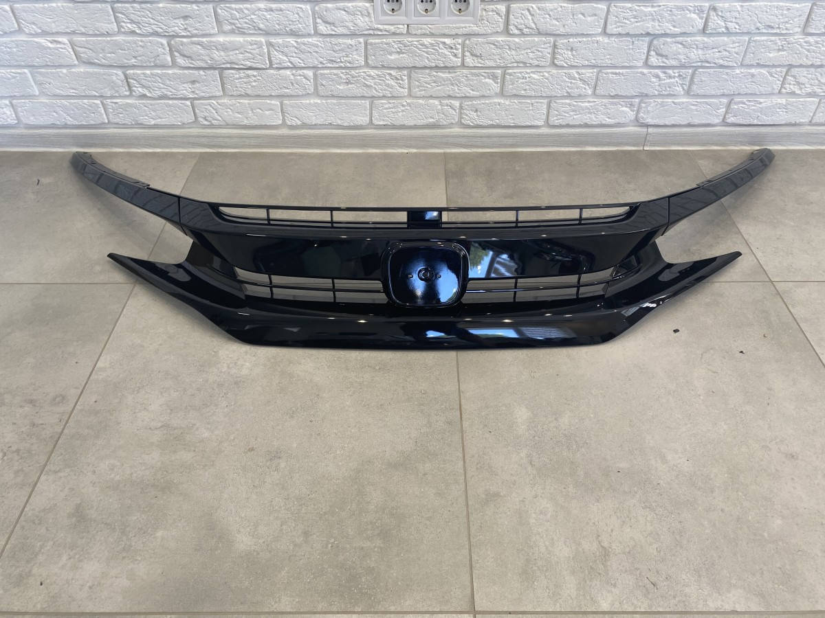 

Решетка радиатора SI Honda Civic 4D / 5D 2016- с ресницами, черный цвет (без эмблемы)
