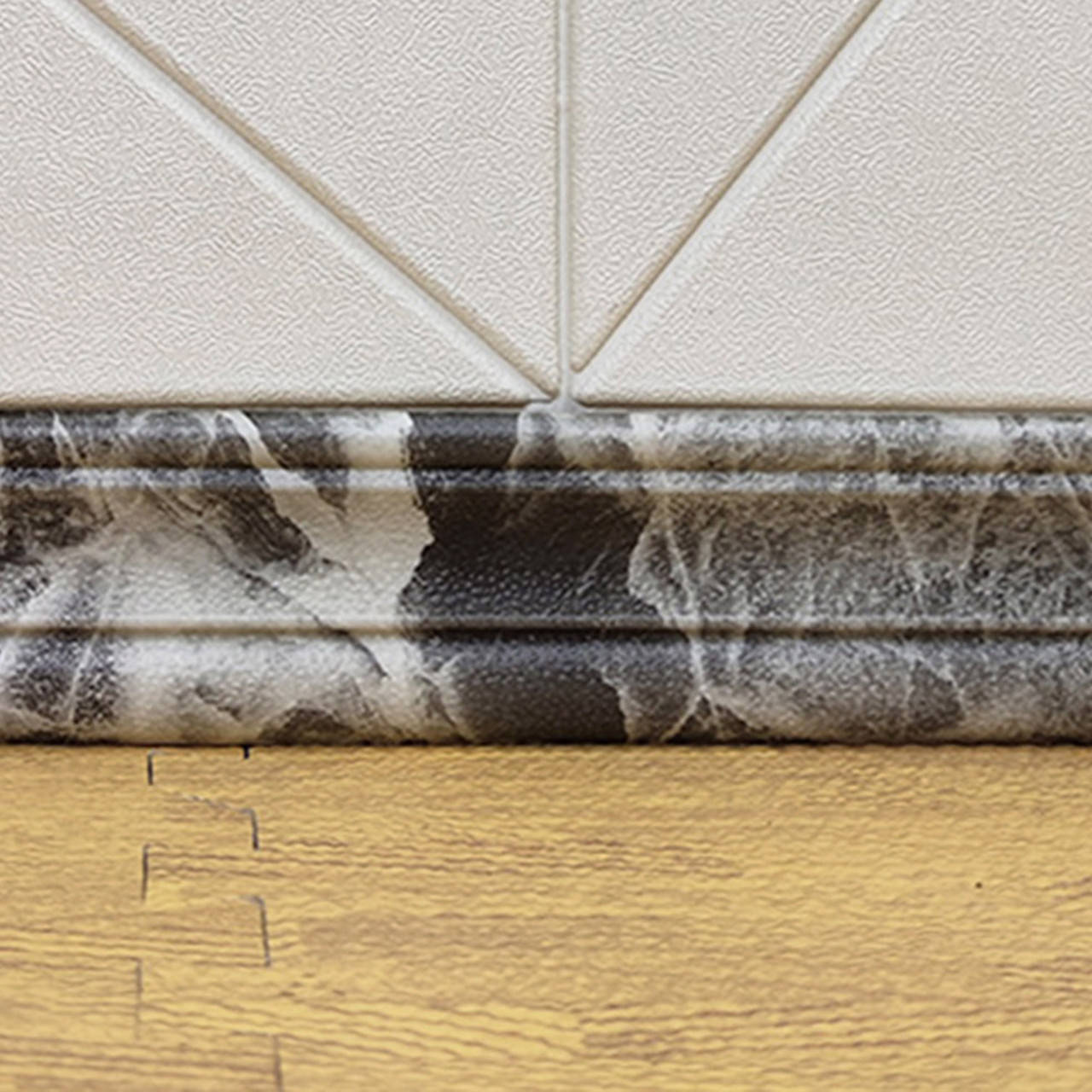 

3D Плинтус-Багет Мрамор черный гибкий самоклеющийся, Белый